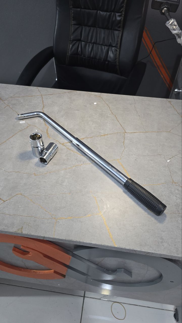 Clé goujons roue extencible 17/19/21/23 – Image 2