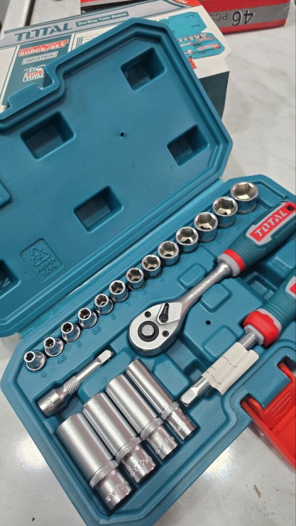 Caisse a outils 22 pcs total – Image 2