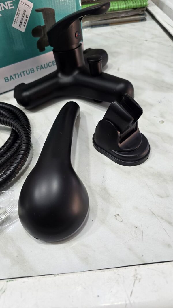 Mitigeur baignoire AGMR noir – Image 4
