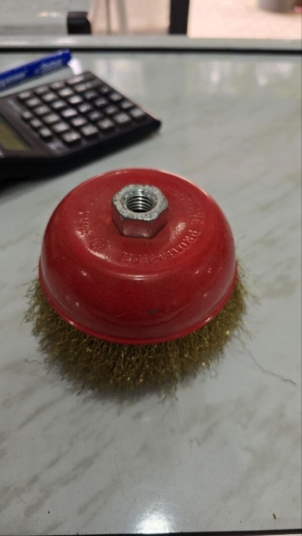 Jeu brosse métallique jaunne fin – Image 2