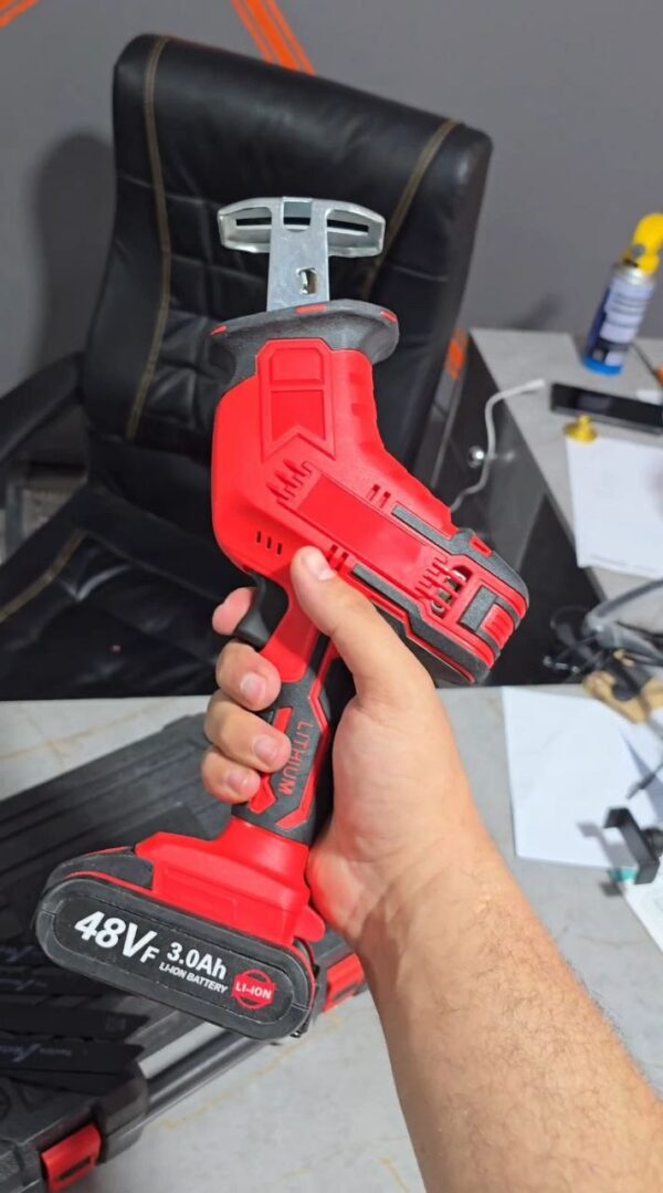 Scie a sabre rechargeable – Image 3