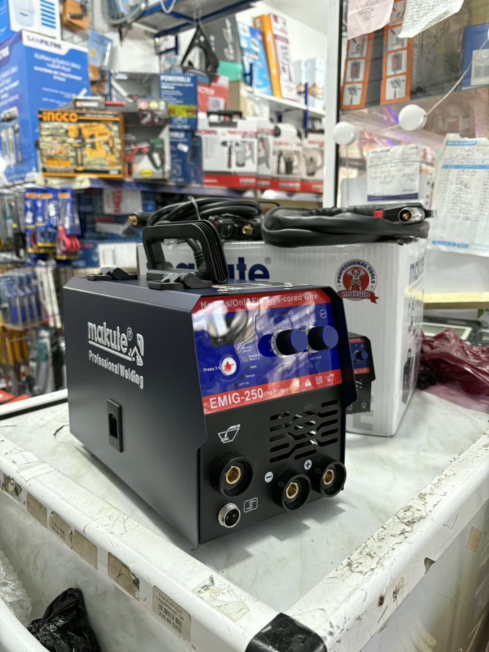 Poste a souder mig mma 250a makute – Image 5