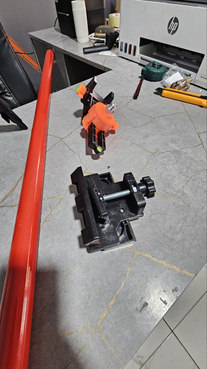 Perche niveau lazer extensible avec tripied – Image 5