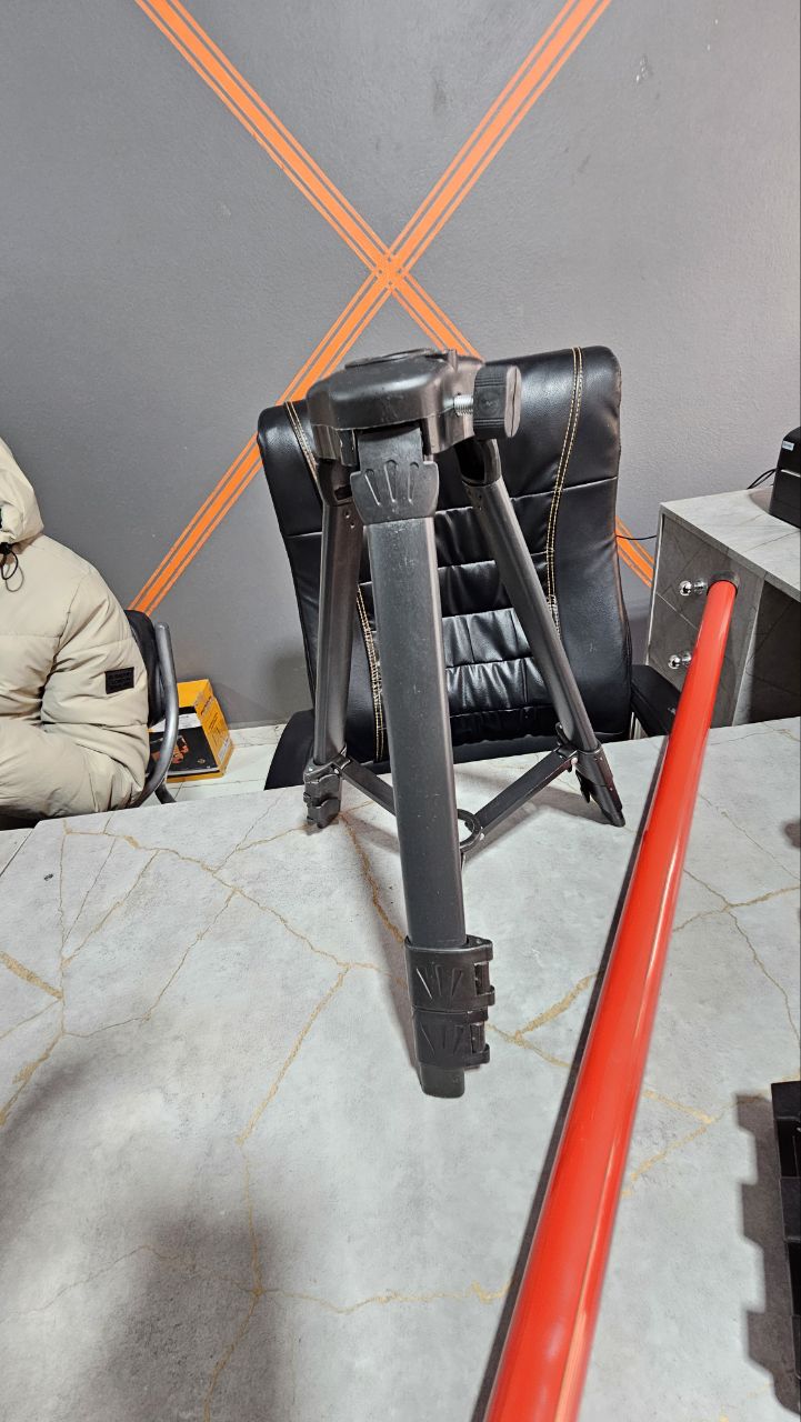 Perche niveau lazer extensible avec tripied – Image 2