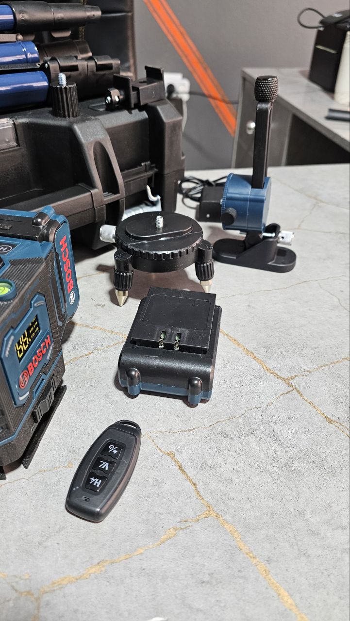 Niveau lazer 16 lignes 4D avec accessoires – Image 4