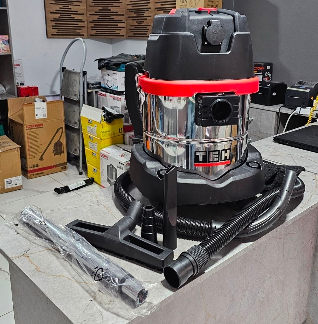 Aspirateur Industriel Eau et Poussière 20L 1400W TEH TV20L – Image 4